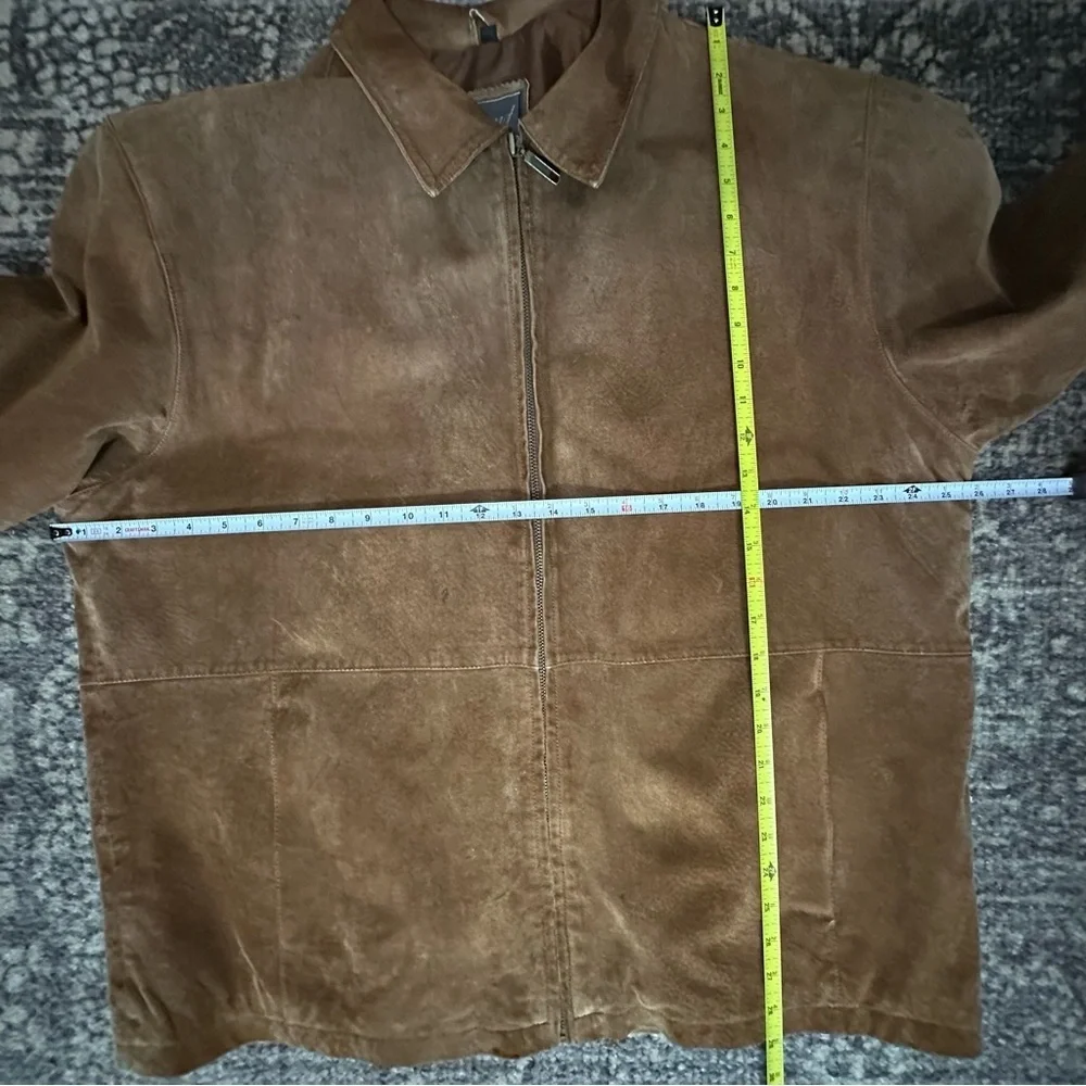 Beyond California Vintage Men’s Size XL Brown Suede Zip Up Jacket